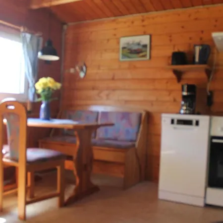 Haus Seerobbe-Blockhaus Im Garten Fehmarn Esterno foto